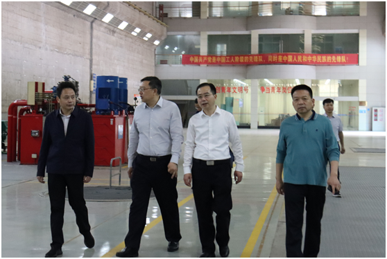 省国资委党委委员、副主任毛育新带队赴江南（中国）官方株洲航电分江南网页版开展安全生产督查