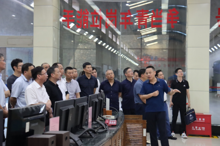 湖南省国资委国企党建与现代经济理论培训班赴株洲航电分江南网页版开展党建工作交流
