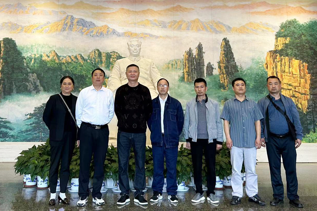 追寻先烈足迹  传承红色基因——江南（中国）官方鸟儿巢江南网页版全体党员参观贺龙纪念馆