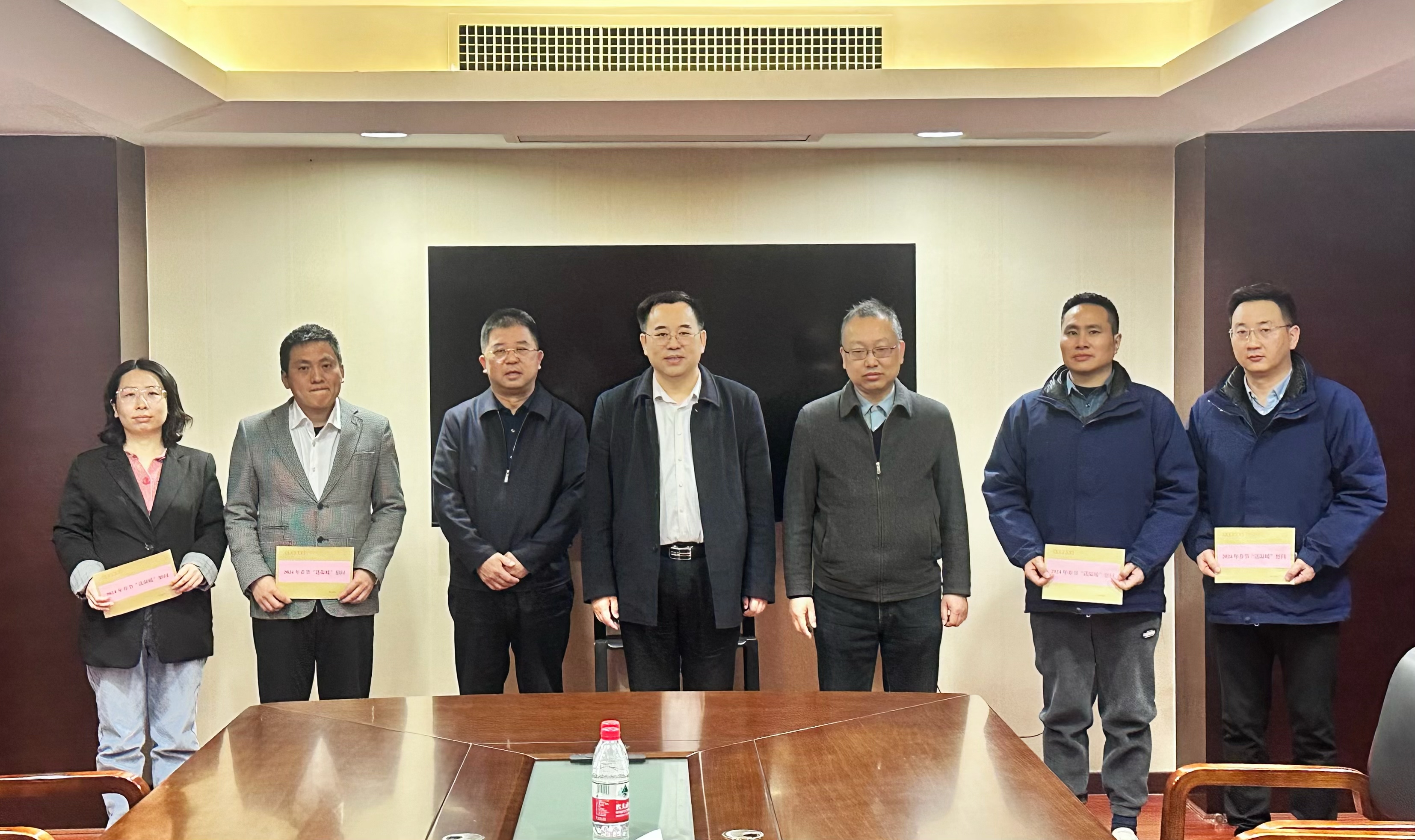 寒冬送温暖，关爱暖人心——江南（中国）官方开展2024年春节“送温暖”走访慰问活动