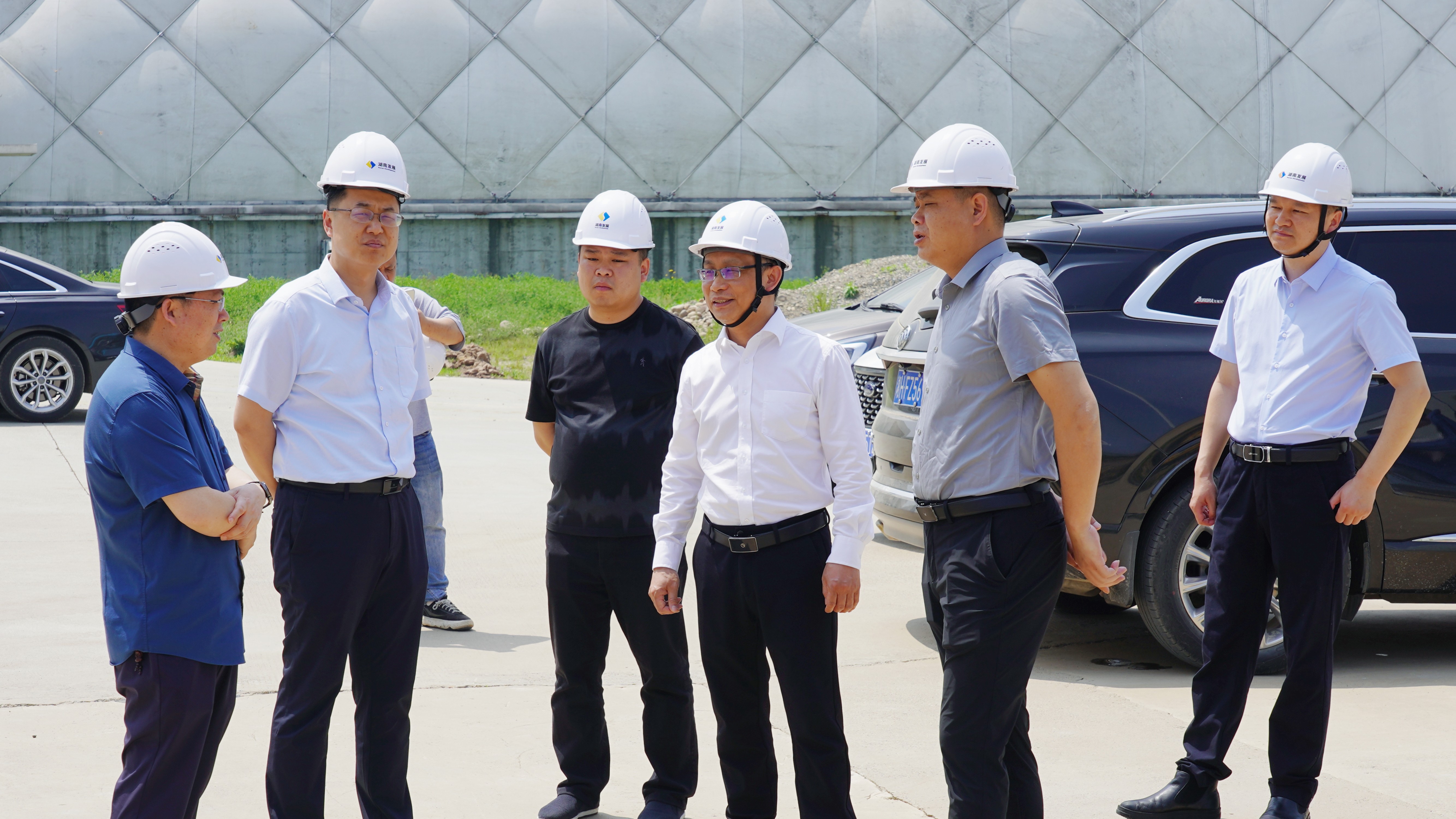 益阳市发改委一行调研江南（中国）官方机制砂项目